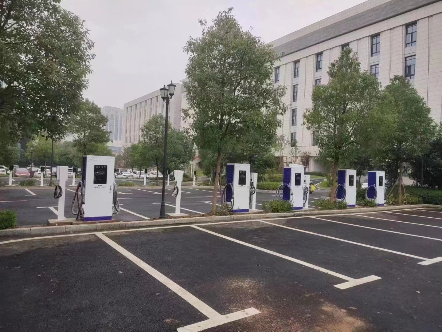 商貿中心充電樁應用案例